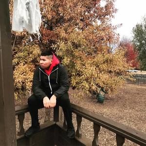 Meet your Posher, Moises